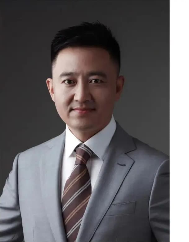Hu Jian and the BSC maker incubator