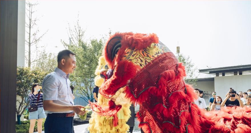 The lion dance at the opening